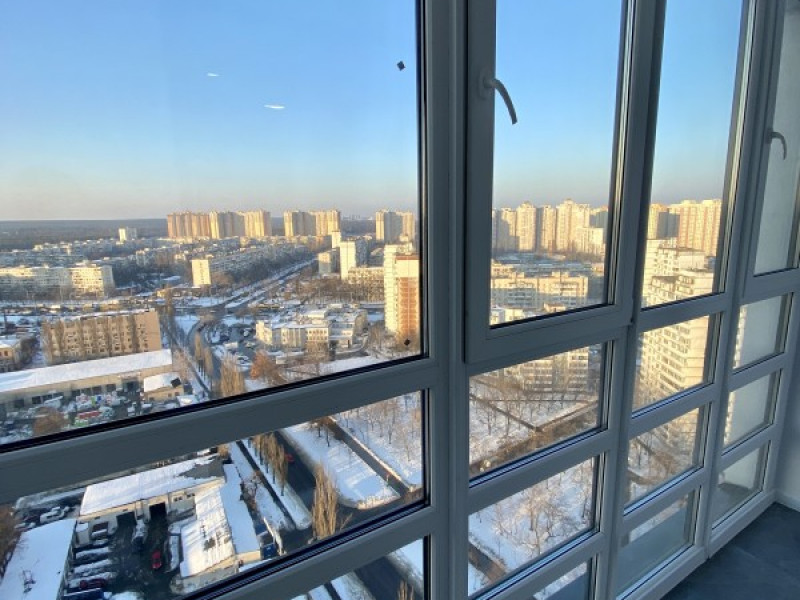 2 комнатная квартира ЖК Бережанский евроремонт 68м2
