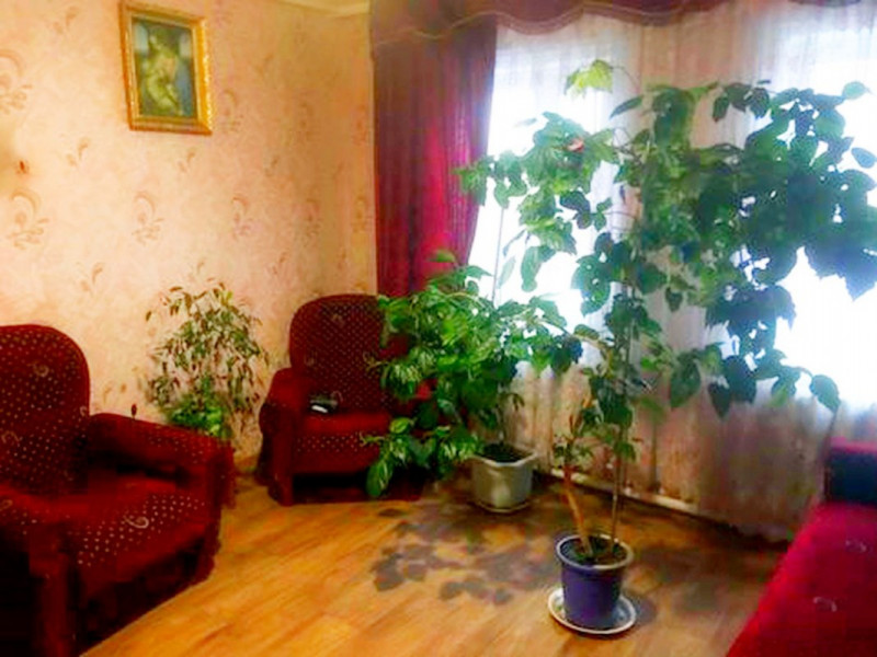 Гарний будинок для життя та  відпочинку в місті Сновськ вулиця Молодіжна