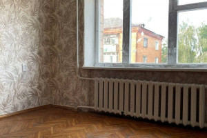 Продам 3 кімнатну квартиру в центрі міста, Проспект Перемоги 92