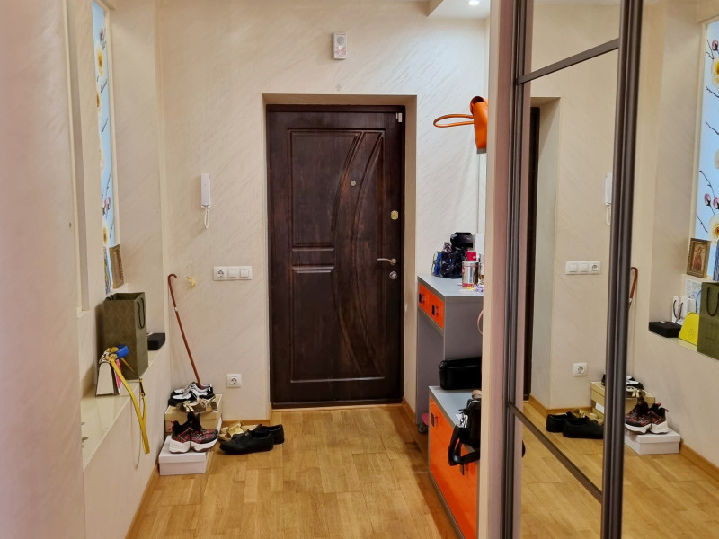 2 кімн. квартира 116м2 з ремонтом у новому будинку в Центрі Чернігова