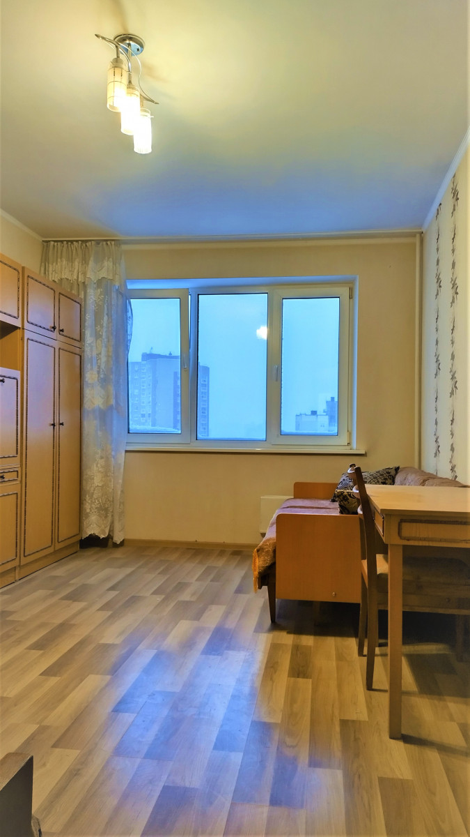 1 кімнатна видова квартира 7 хвилин до метро Героїв Дніпра, Мінська