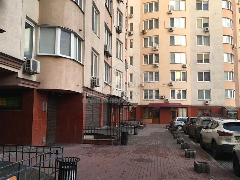 Предлагается 3-комнатная квартира по ул. Лобановского