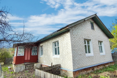 Продам Будинок з приватизованою землею в с.Халявин