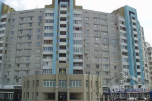 Предлагается просторная, светлая, очень уютная 3-комнатная квартира в Дарницком р-не