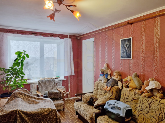 4 комнатная квартира 90 м2 с косметикой в кирпичном доме по Пр. Мира