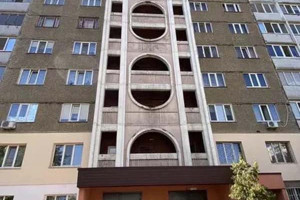 Предлагается просторная 3-ком квартира 72 м2, Харьковское шоссе, 168г