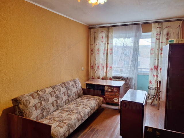 1 кімнатна квартира 33 м2 на 4 поверсі біля готелю Україна