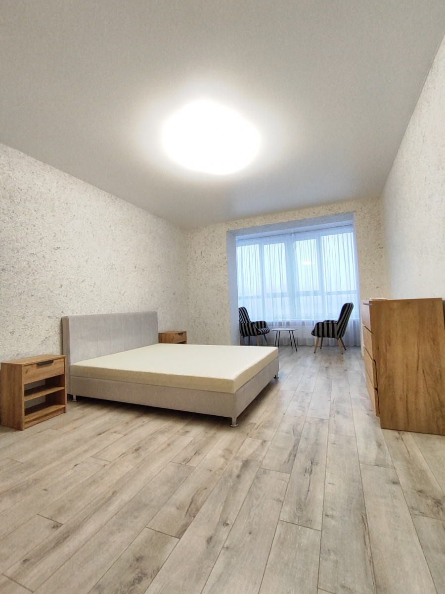 Ексклюзивна 2-х кімнатна квартира в ЦЕНТРІ з новим ремонтом !