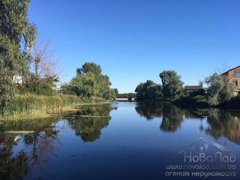 Предлагается семейный коттедж на берегу залива в 10 км М Славутич. Фото - 1