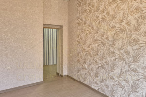 3 кімнатна квартира 75 м2 з косметикою в цегляному будинку район Масани