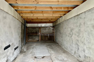 Продам капітальний гараж з оглядовою ямою. Верхній Печерск, бульвар Лесі Українки, 27