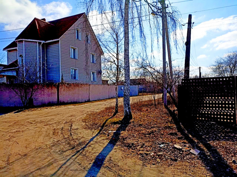 Земельна ділянка 12 соток у передмісті Чернігова