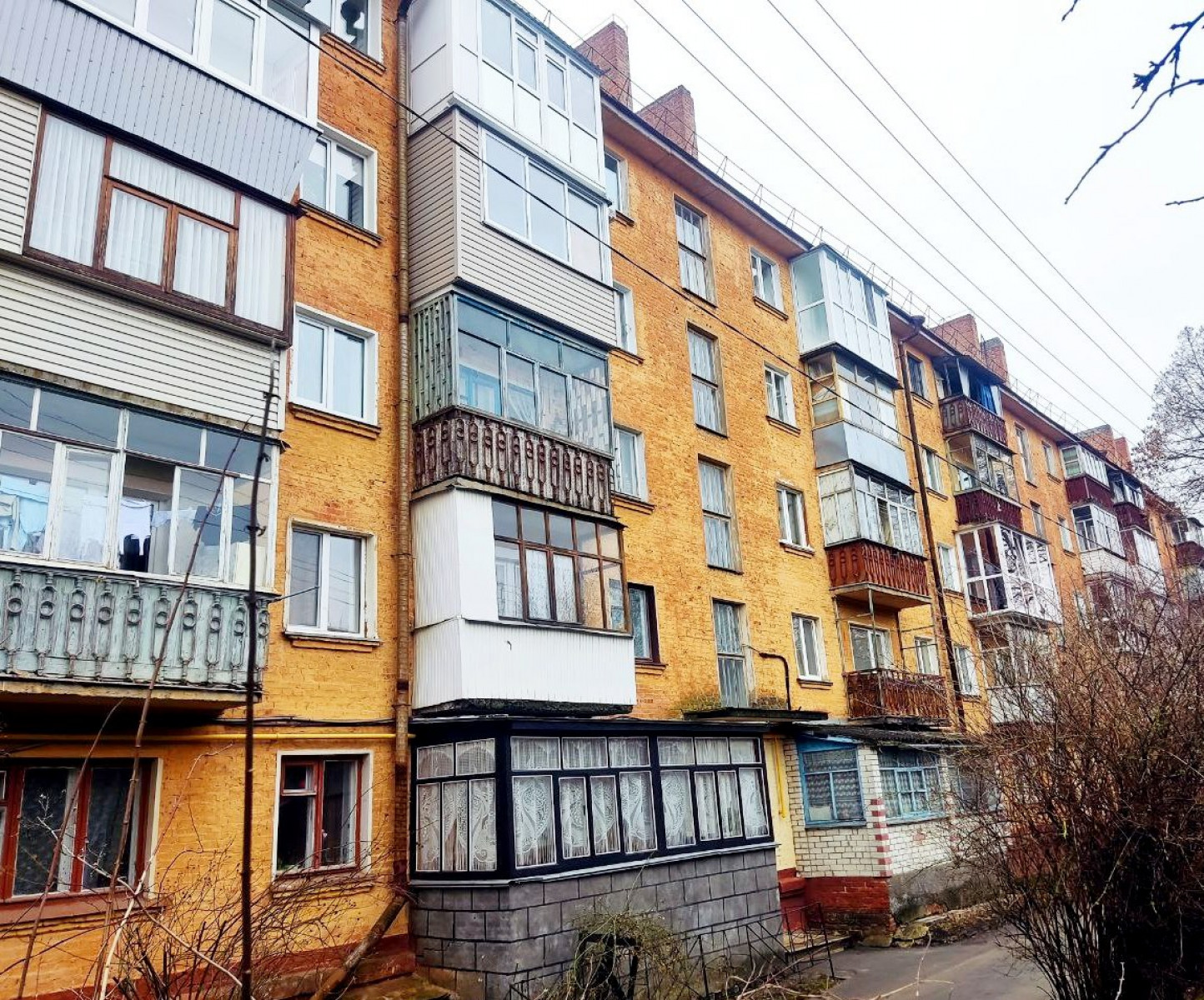 Продается однокомнатная квартира в центре города.