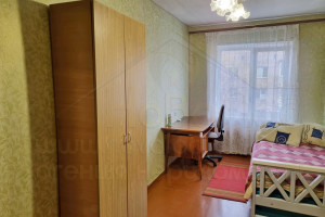 2 кімнатна квартира 45 м2 в житловому стані по вулиці Льотна
