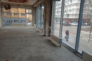 Оренда фасадних приміщень в Печерському районі Києва.