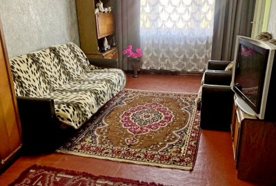 1 кімнатна квартира 40 м2 на 4 поверсі в житлому стані, вул. Пухова