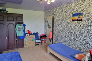 3 кімнатна квартира 62 м2 з косметикою по вулиці Доценко