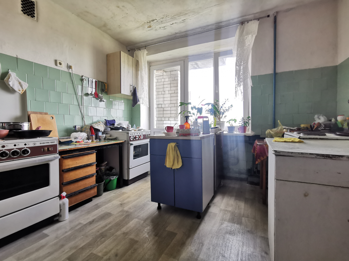 Кімната з меблями, гуртожиток, ТРЦ Голлівуд. Фото - 6