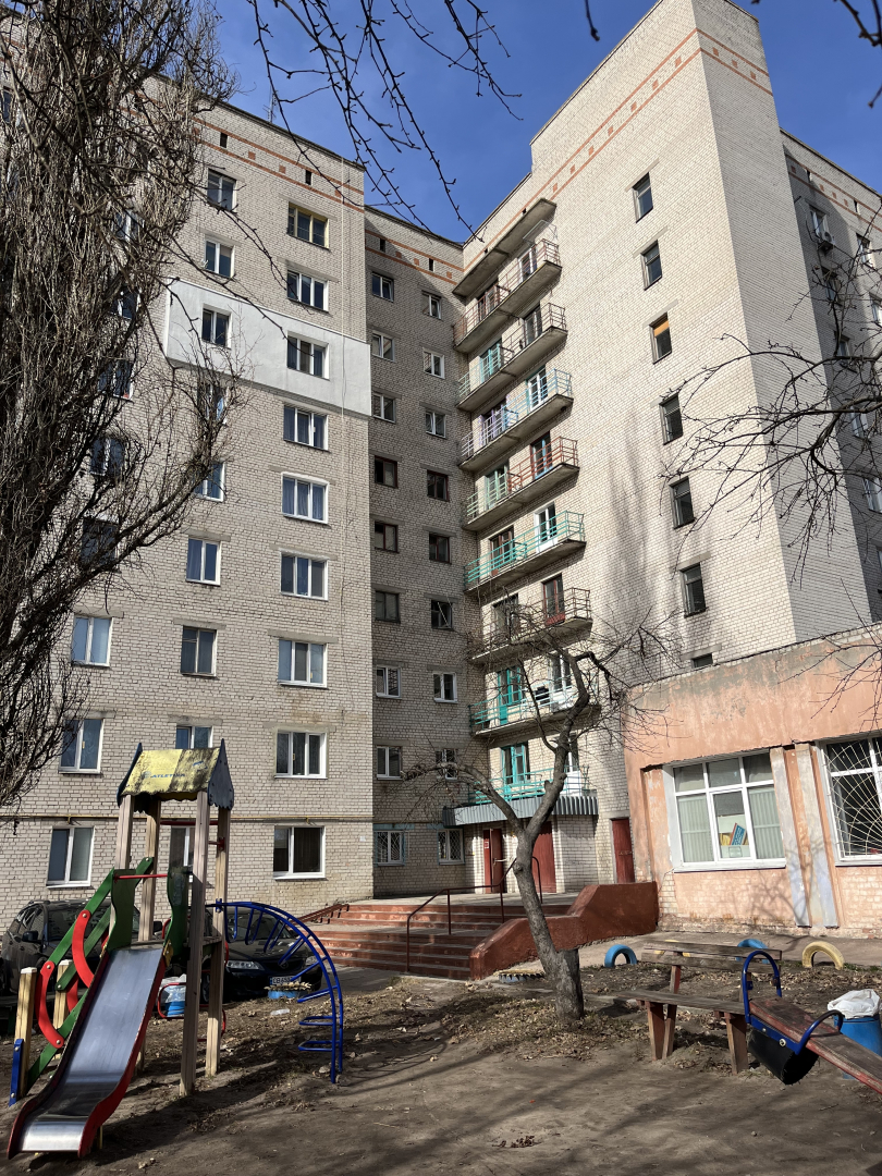 Продається кімната в гуртожитку. р-н стадіон "Хімік". Фото 1