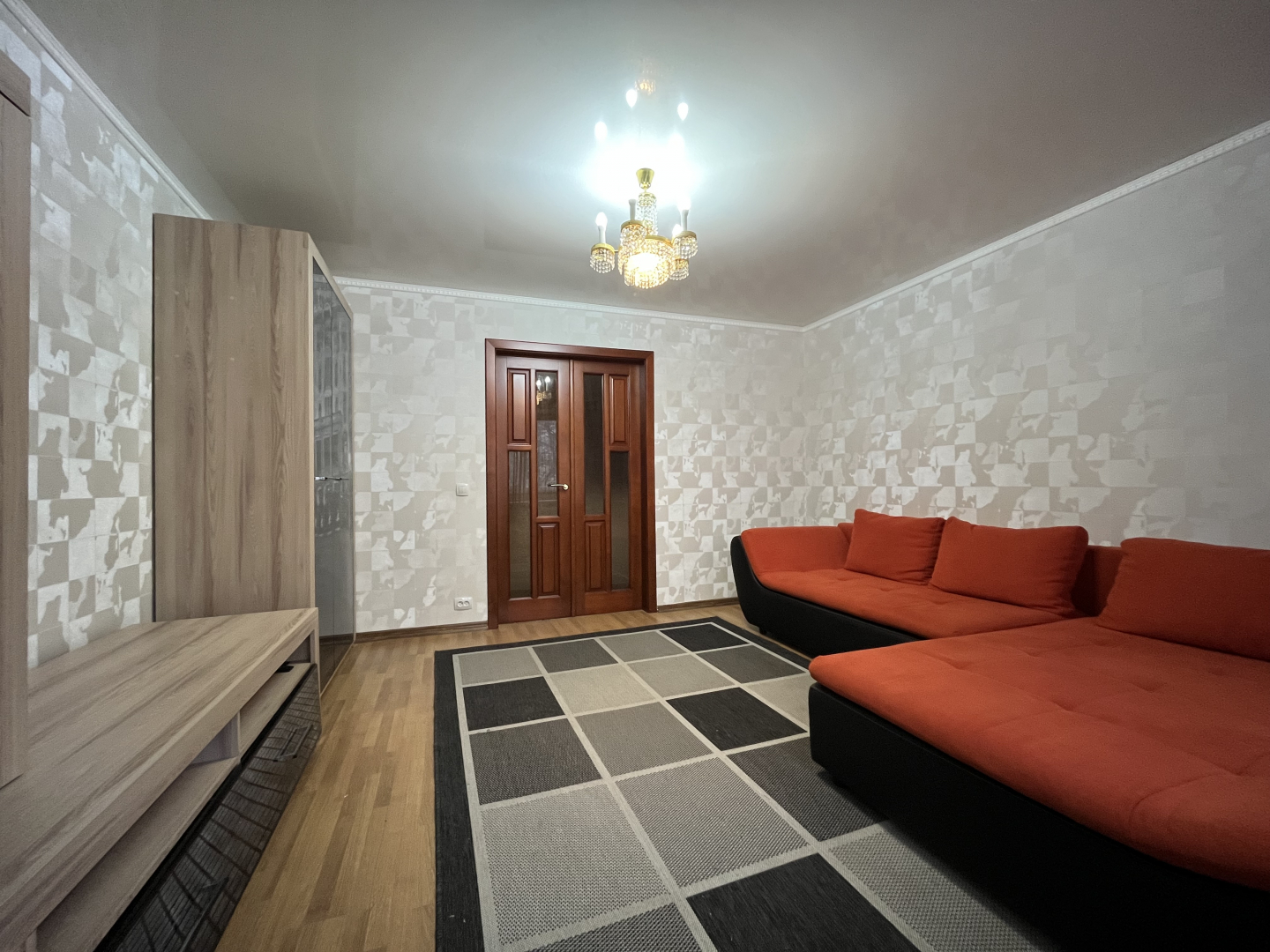 Продається простора трьохкімнатна квартира з ремонтом 66.4 м2, р-н ЦУМ. Фото - 2