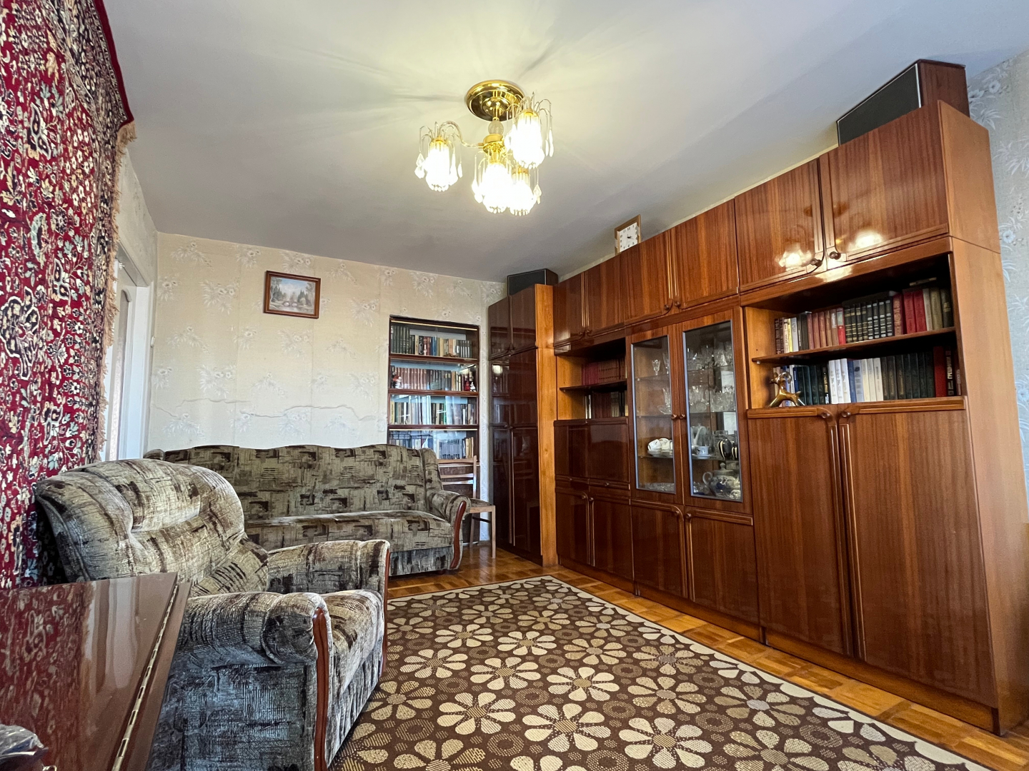 Продається трьохкімнатна квартира 63м2 в центрі, р-н Градецький. Фото - 2