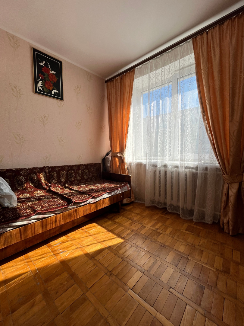Продається трьохкімнатна квартира 63м2 в центрі, р-н Градецький. Фото - 6