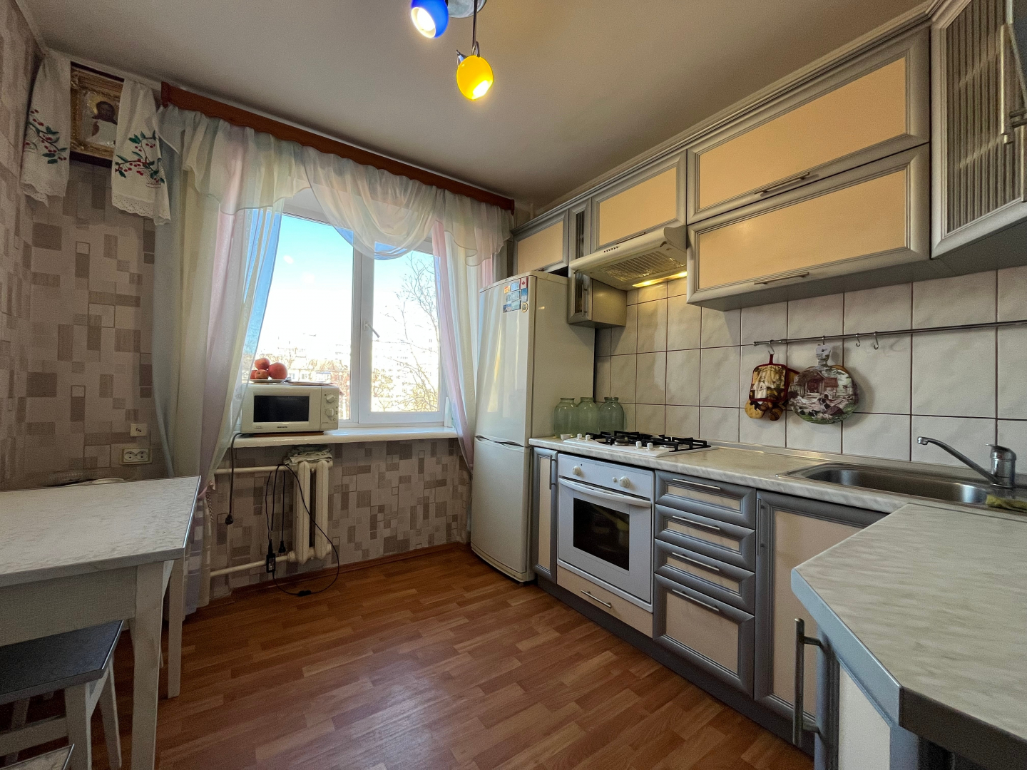 Продається трьохкімнатна квартира 63м2 в центрі, р-н Градецький. Фото - 8