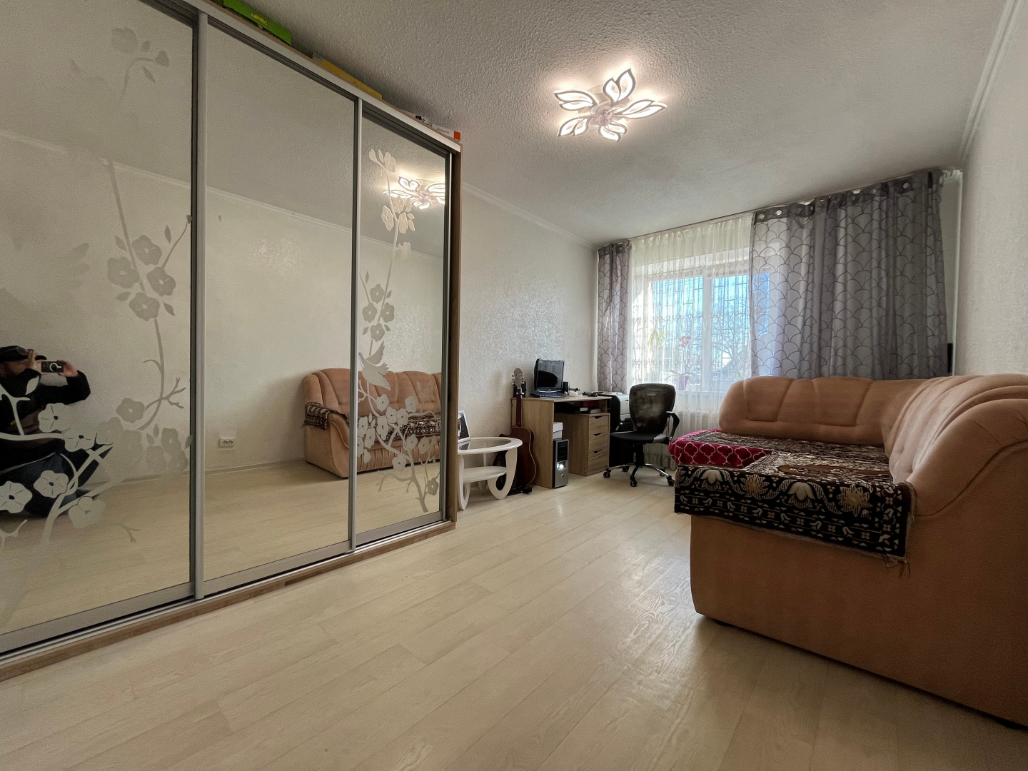 Продається велика 4на квартира 95м2, р-н Масани. Фото 1