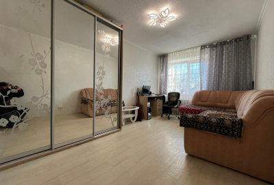 Продається велика 4на квартира 95м2, р-н Масани