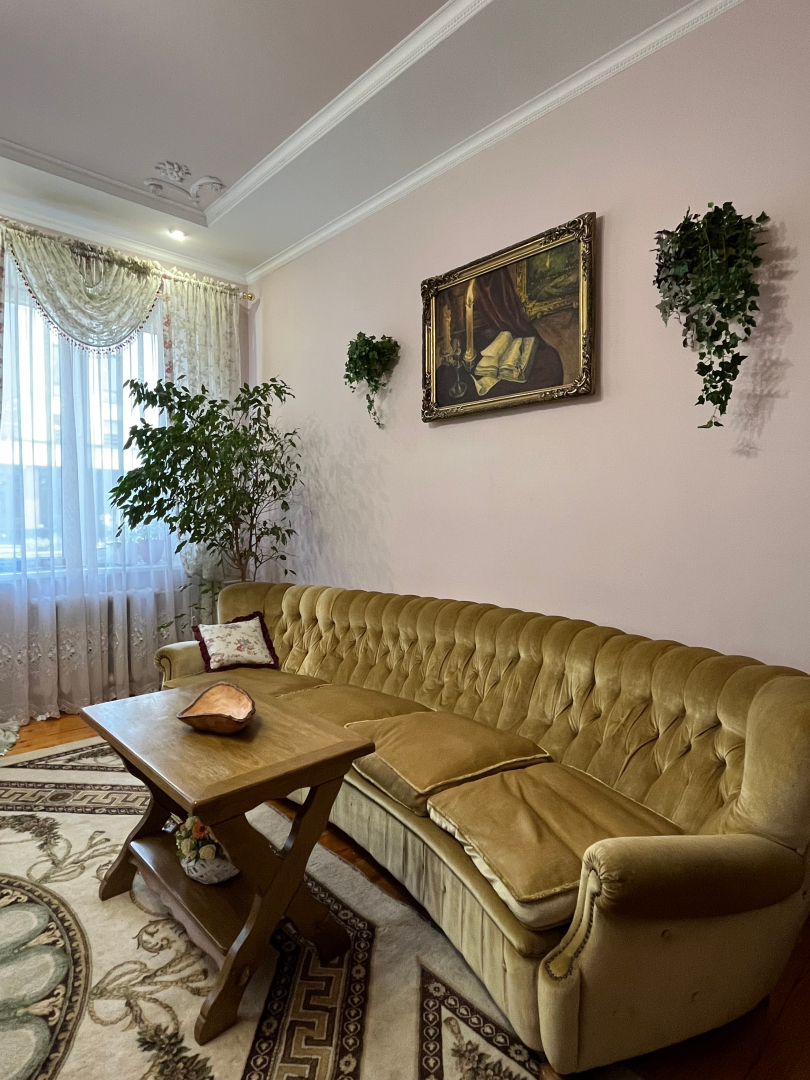 Продається шикарна 4на квартира 95м2 в історичному центрі, ВАЛ.. Фото - 3