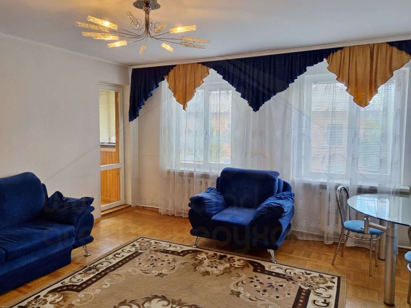 3 кімнатна квартира 116м2, 2/6 з індвид. опаленням біля Центр ринку. Фото - 1