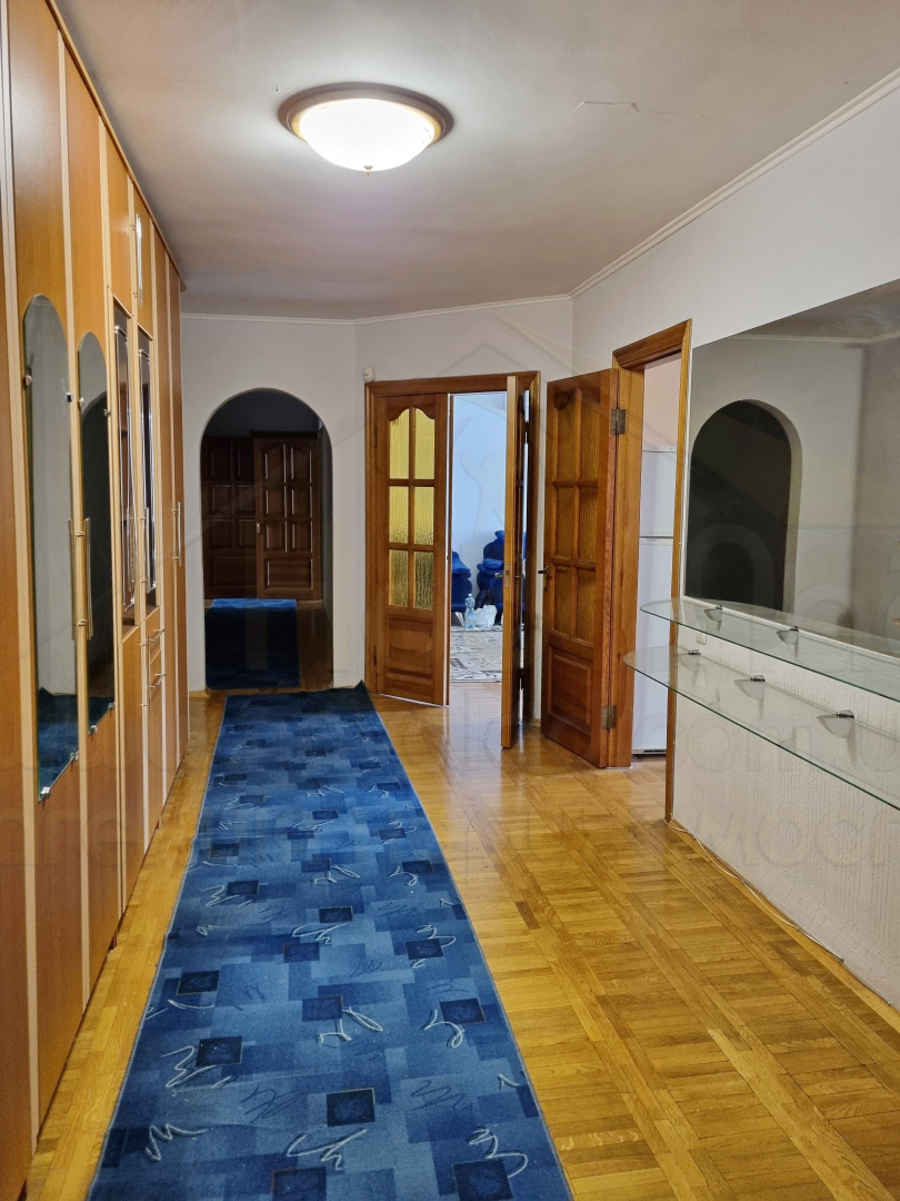 3 кімнатна квартира 116м2, 2/6 з індвид. опаленням біля Центр ринку. Фото - 7