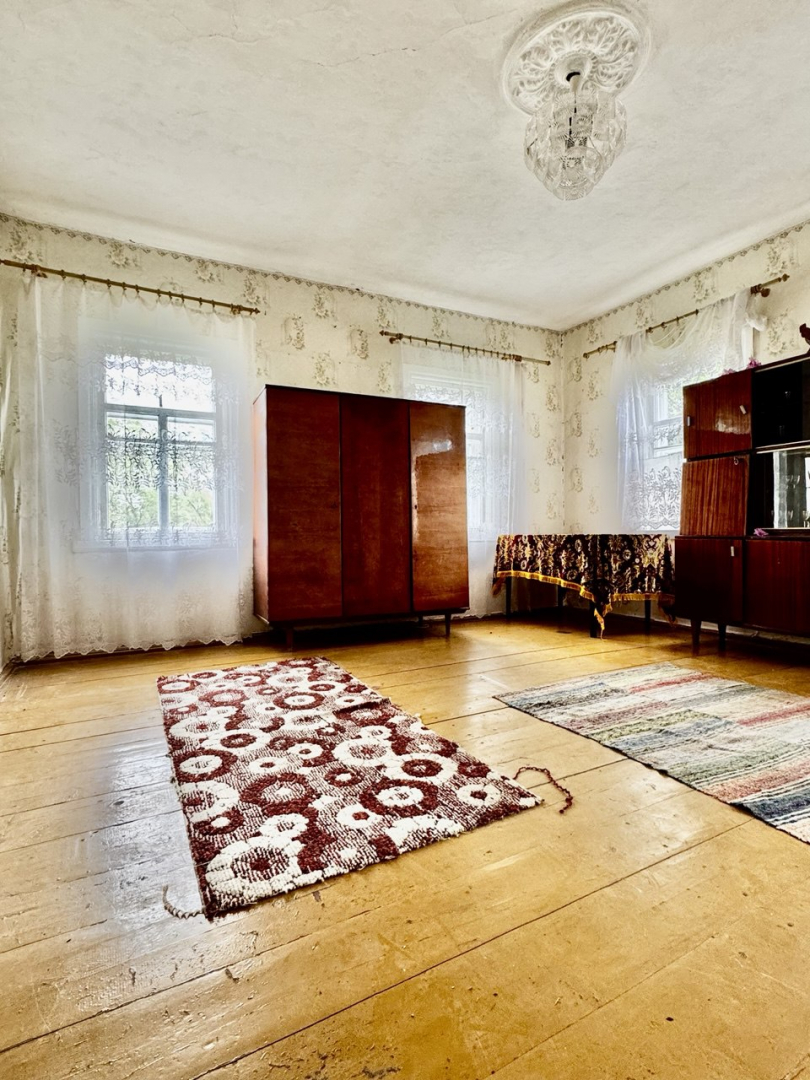 Добротна хата біля річки, смт Ріпки!. Фото - 11