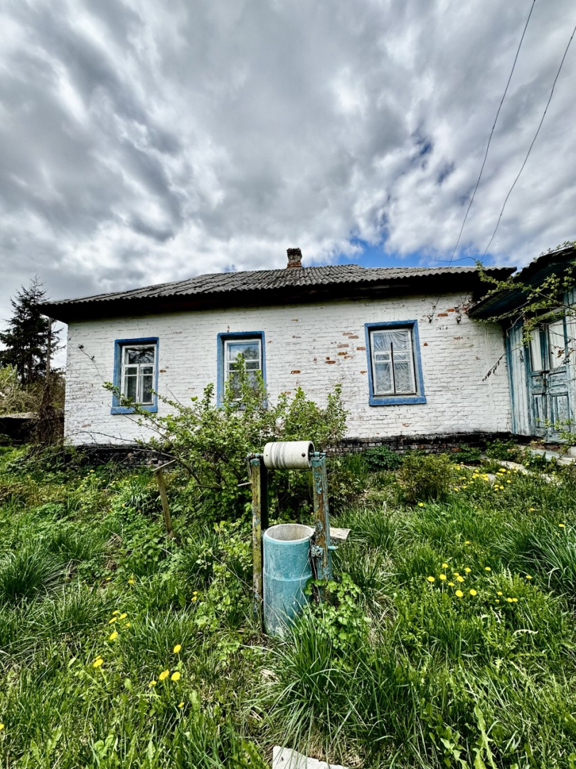 Добротна хата біля річки, смт Ріпки!. Фото - 3