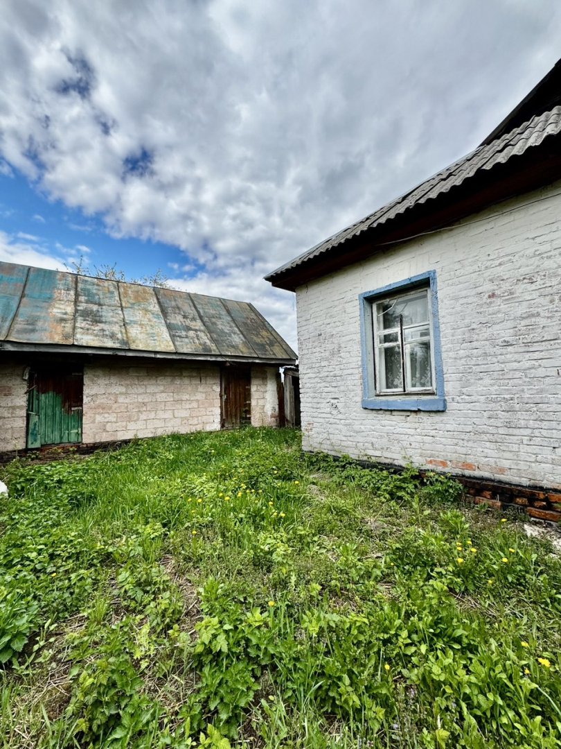 Добротна хата біля річки, смт Ріпки!. Фото - 13