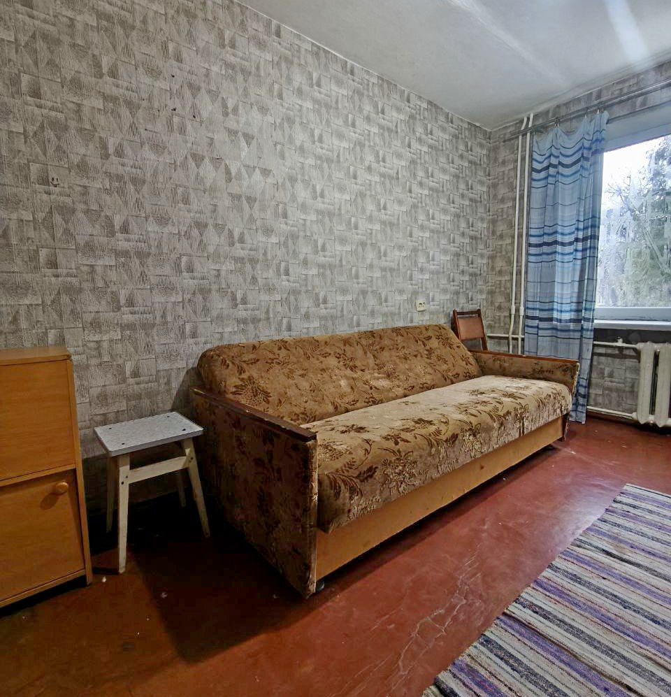 Продам кімната в гуртожитку на 2 поверсі по вулиці Грушевського. Фото 1
