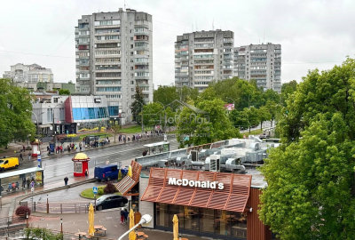 Продам двокімнатну квартиру – ЦЕНТР Макдональдз 40м2