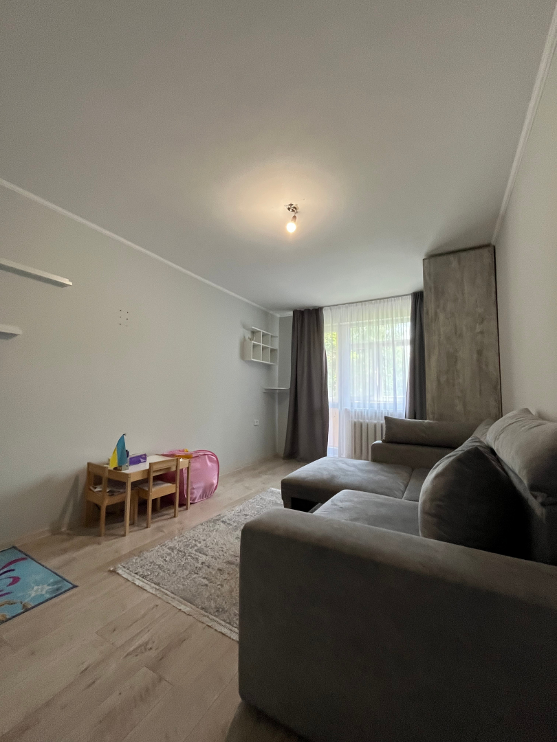 Продається однокімнатна квартира 33м2 з ремонтом, Захисників України. Фото - 2
