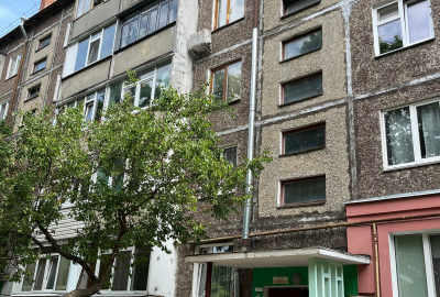 Продається однокімнатна квартира 33м2 з ремонтом, Захисників України
