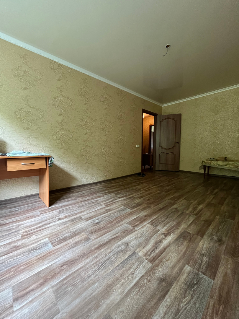 Простора 3-кімнатна квартира на проспекті Левка Лук’яненка. Фото - 2