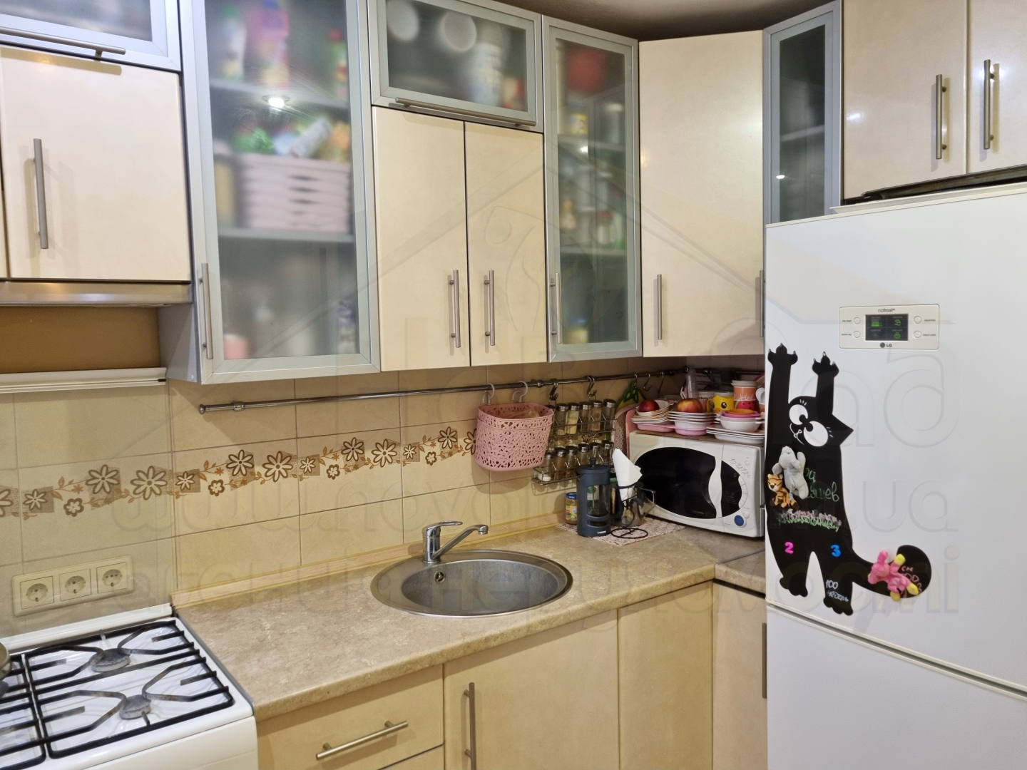 3 кімнатна квартира 68м2, 5/9 з ремонтом вул. 1 Танкової Бригади. Фото - 3