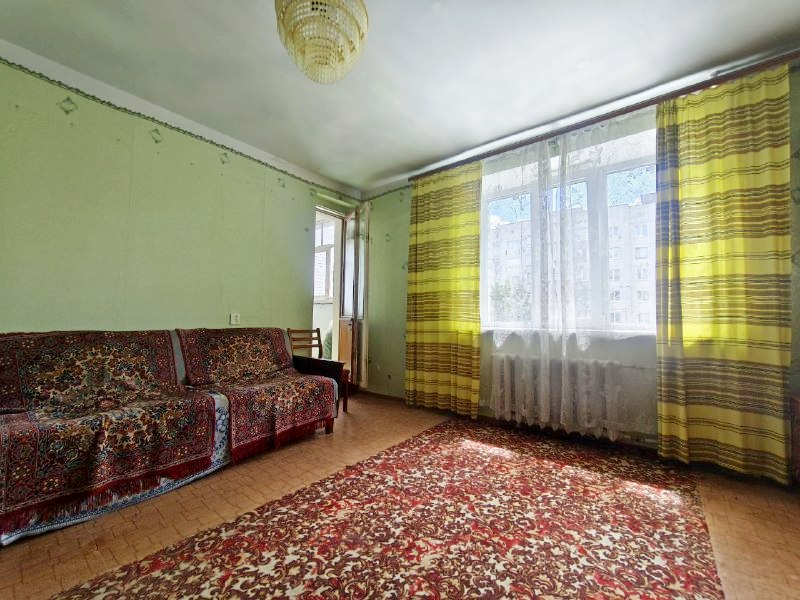 Простора 2 кімнатна квартира з підвалом та окремими кімнатами. Фото - 3