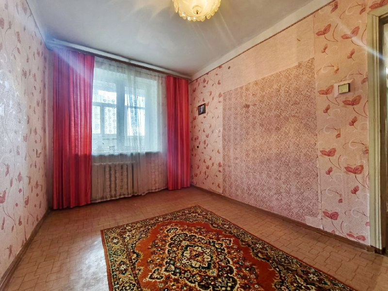 Простора 2 кімнатна квартира з підвалом та окремими кімнатами. Фото - 1