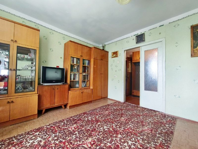 Простора 2 кімнатна квартира з підвалом та окремими кімнатами. Фото - 4