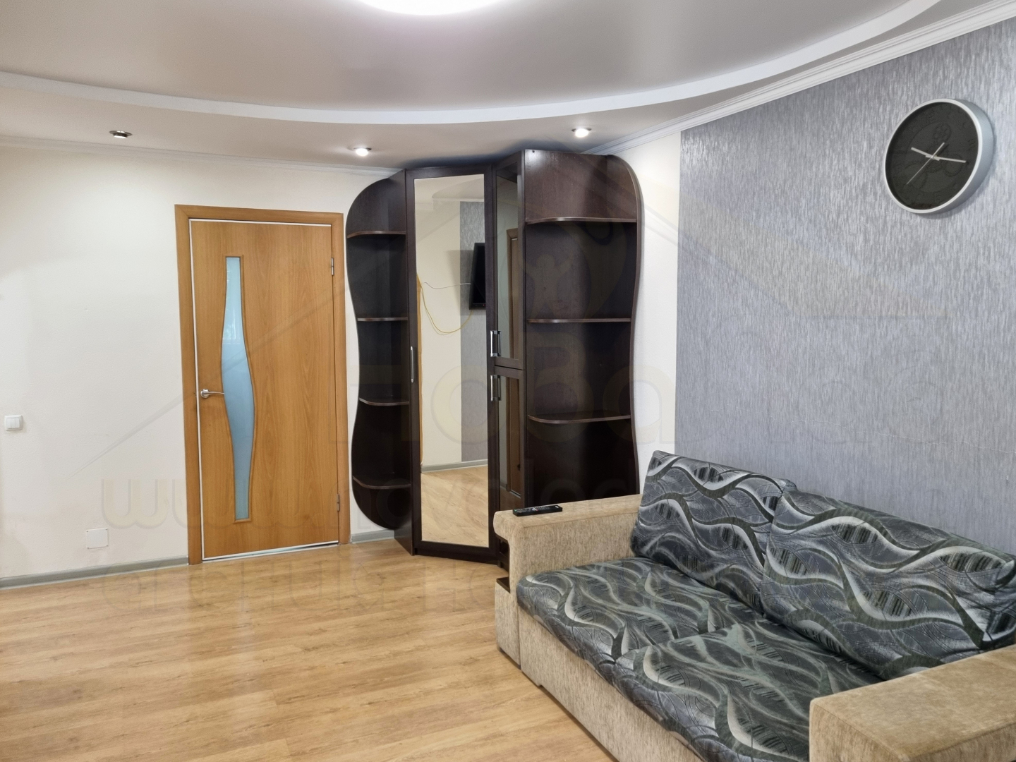 2 кімнатна квартира з ремонтом, меблями та технікою біля Центрального Ринку. Фото - 3