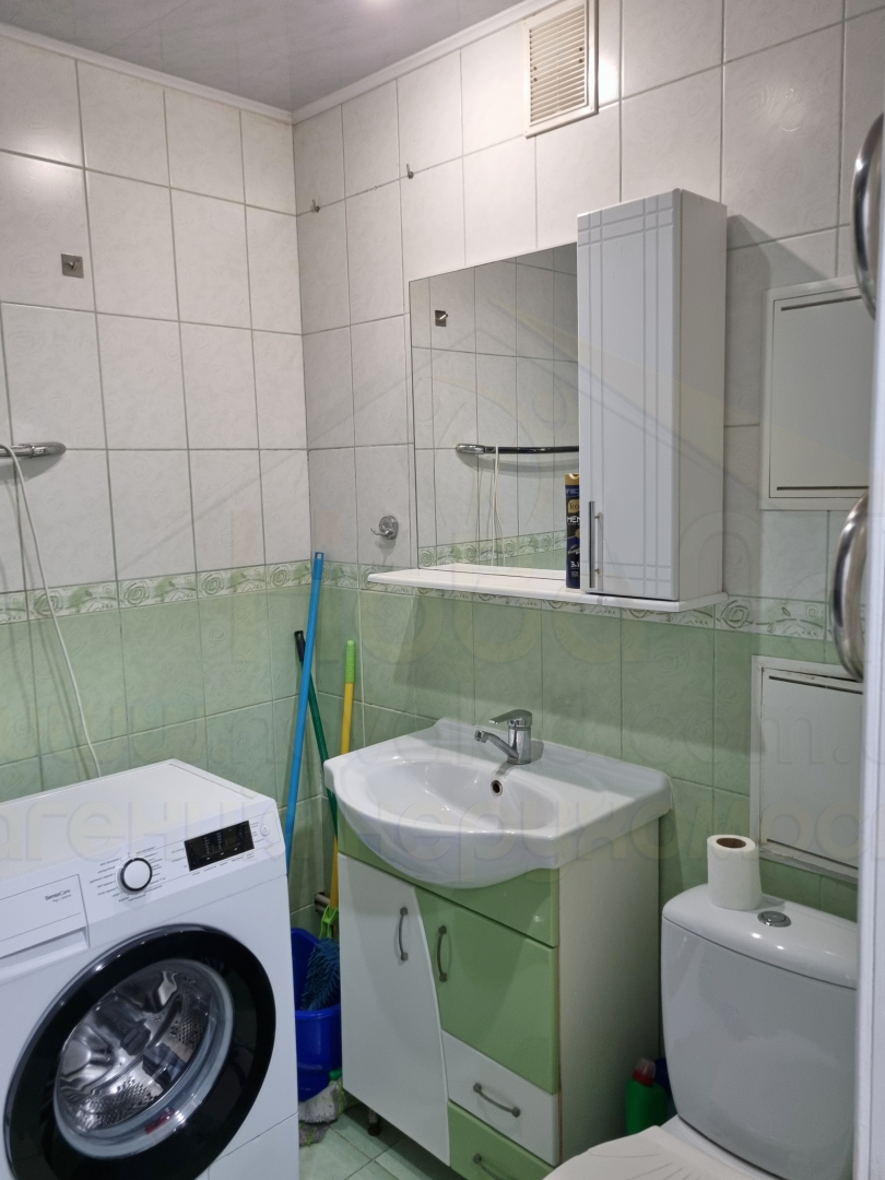 2 кімнатна квартира з ремонтом, меблями та технікою біля Центрального Ринку. Фото - 15
