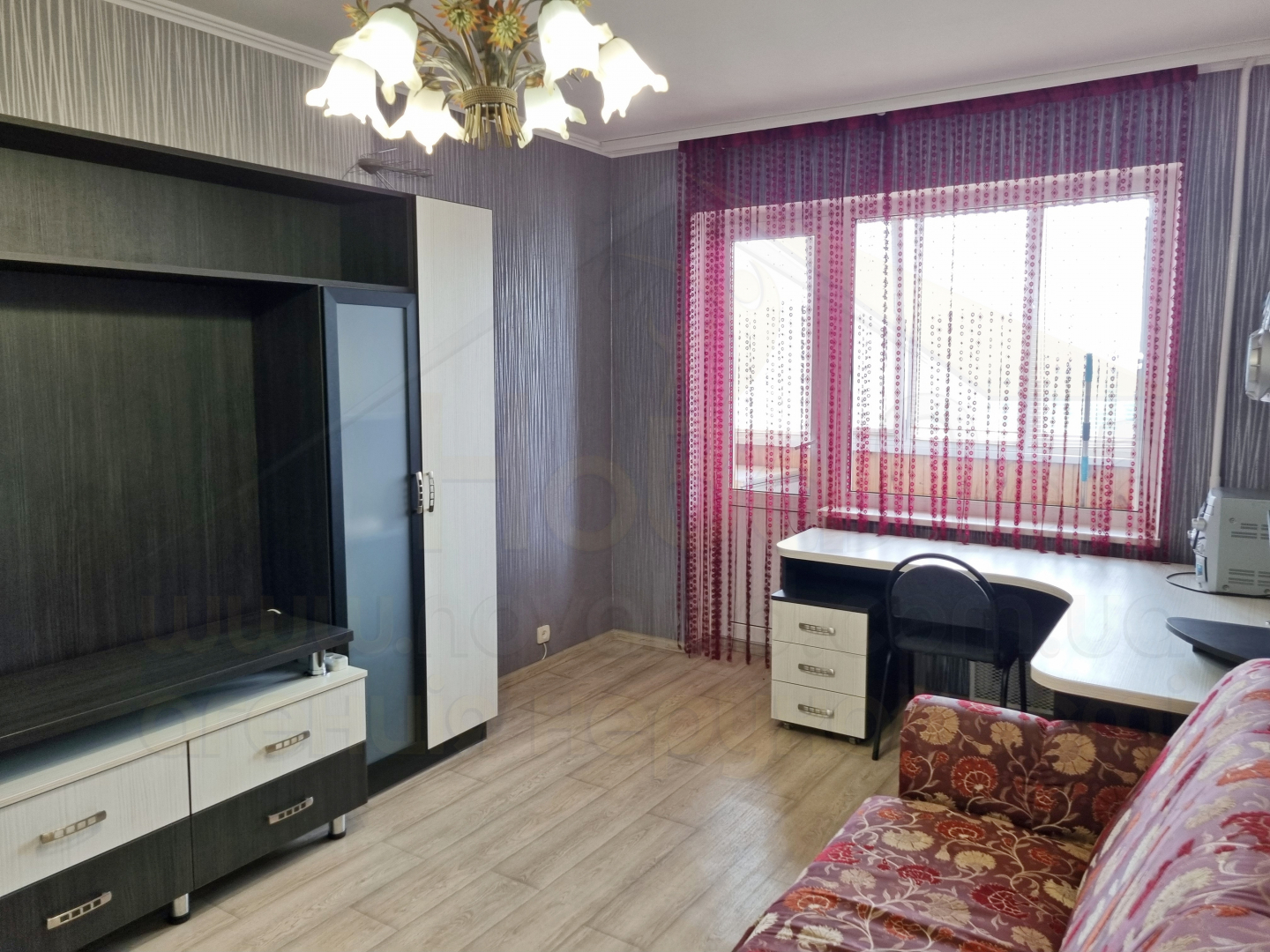2 кімнатна квартира 48м2 з косметичним ремонтом біля ринку Нива. Фото - 2
