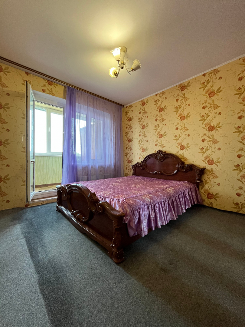 Простора 3-кімнатна квартира в Чернігові, район Бобровиця. Фото - 5