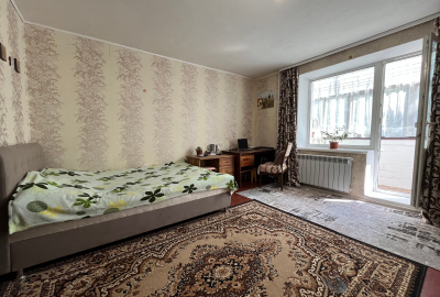 Продається кімната в квартирі 17м2, р-н М. Небаби