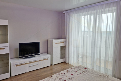 2 кімнатна квартира 70м2 з ремонтом та автономкою район Бойова